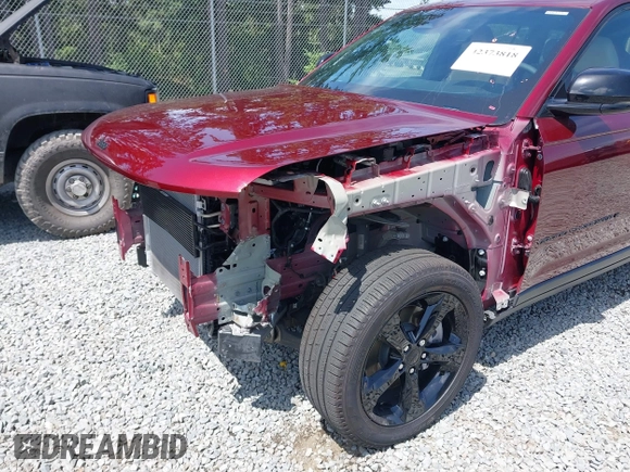 2024 Jeep Grand Cherokee Limited with VIN 1C4RJKBG3R8530486, listed as a IAAI auction lot 42373818 with 14,280 mi miles and . Bid and sale history available at DreamBid. Image 6.