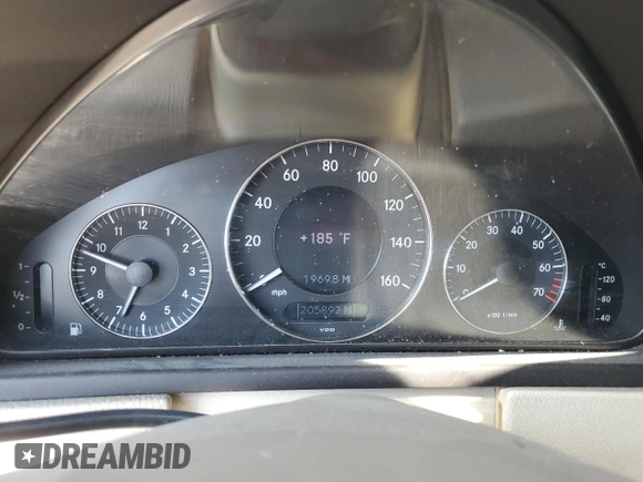 2006 Mercedes-Benz CLK-Class 3.5L with VIN WDBTK56G66T068124, listed as a Copart auction lot 70804604 with 205,892 mi miles and Salvage Title. Bid and sale history available at carsss.com. Image 9.