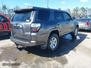2017 Toyota 4Runner SR5 with VIN JTEBU5JR6H5424820, listed as a IAAI auction lot 41870164 with 119,857 mi miles. Bid and sale history available at carsss.com. Image 4.