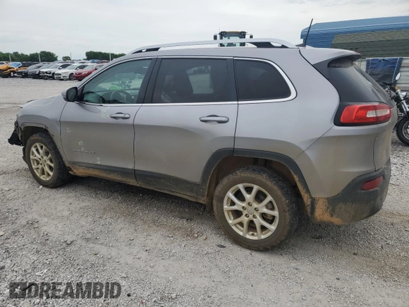 2018 Jeep Cherokee Latitude z VIN 1C4PJLCB1JD566642, wystawiony jako Copart lot #55816365 z przebiegiem 65 433 mil mil oraz Szkoda całkowita • Salvage title. Historia ofert i sprzedaży dostępna na DreamBid. Obrazek 2.