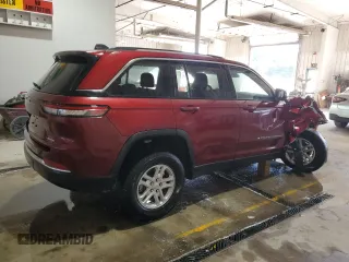 2023 Jeep Grand Cherokee Laredo z VIN 1C4RJHAG1PC568930, wystawiony jako Copart lot #57451085 z przebiegiem 22 866 mil mil oraz Szkoda całkowita • Salvage title. Historia ofert i sprzedaży dostępna na DreamBid. Obrazek 3.