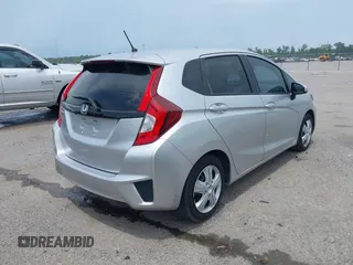 2016 Honda Fit LX с VIN JHMGK5H59GX030281, выставлен на аукционе IAAI как лот 42473893 с пробегом 108 614 миль миль и . История ставок и продаж доступна на DreamBid. Изображение 4.