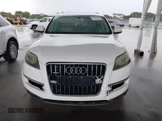 2010 Audi Q7 3.6L Premium Plus with VIN WA1LYAFE6AD007604, listed as a IAAI auction lot 41955633 with 240,433 mi miles. Bid and sale history available at carsss.com. Image 12.