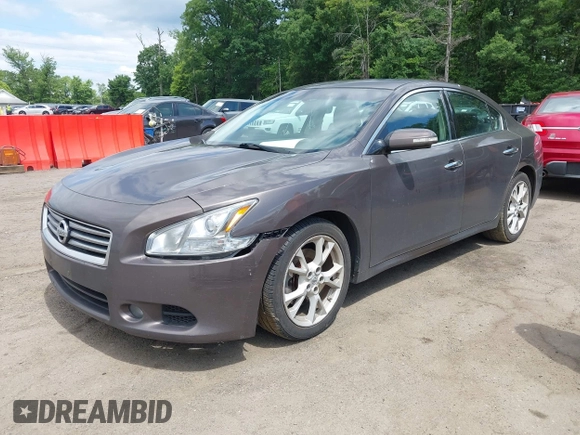 2013 Nissan Maxima S z VIN 1N4AA5AP3DC809223, wystawiony jako IAAI lot #42329297 z przebiegiem 141 008 mil mil oraz . Historia ofert i sprzedaży dostępna na DreamBid. Obrazek 2.