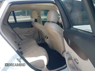 2019 Mercedes-Benz GLC 300 z VIN WDC0G4JB3K1000651, wystawiony jako IAAI lot #41936383 z przebiegiem 117 752 mil mil oraz . Historia ofert i sprzedaży dostępna na DreamBid. Obrazek 8.