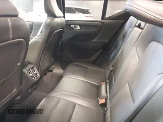 2019 Volvo XC40 Inscription с VIN YV4162UL5K2046401, выставлен на аукционе IAAI как лот 41911289 с пробегом 42 090 миль миль и . История ставок и продаж доступна на DreamBid. Изображение 8.