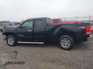 2010 GMC Sierra 1500 with VIN 1GTSCWE01AZ202838, listed as a IAAI auction lot 41516702 with 173,647 mi miles and . Bid and sale history available at DreamBid. Image 14.
