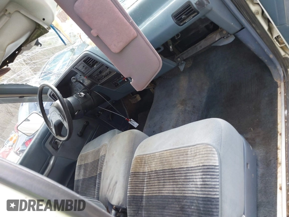 1991 Ford Ranger with VIN 1FTCR15T0MTA27957, listed as a IAAI auction lot 41723354 with 29,501 mi miles. Bid and sale history available at carsss.com. Image 5.