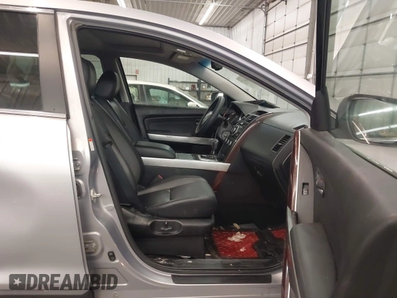 2008 Mazda CX-9 Grand Touring with VIN JM3TB38A980149614, listed as a IAAI auction lot 41845617 with 214,846 mi miles. Bid and sale history available at carsss.com. Image 5.