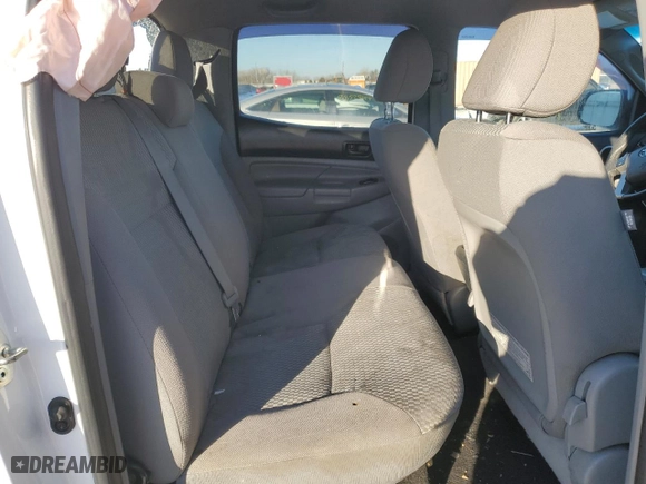 2013 Toyota Tacoma PreRunner with VIN 3TMJU4GN1DM152132, listed as a Copart auction lot 88720815 with 125,406 mi miles and Salvage Title. Bid and sale history available at carsss.com. Image 10.
