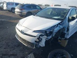 2022 Toyota Prius LE with VIN JTDL9MFU4N3037305, listed as a IAAI auction lot 41596423 with 60,775 mi miles. Bid and sale history available at carsss.com. Image 6.