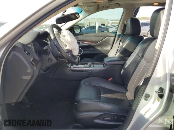 2017 Infiniti Q70 3.7 with VIN JN1BY1AP8HM740700, listed as a Copart auction lot 46144665 with 136,939 mi miles and Salvage Title. Bid and sale history available at DreamBid. Image 7.