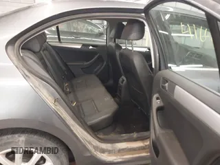 2013 Volkswagen Jetta SE z VIN 3VWDP7AJ3DM438881, wystawiony jako IAAI lot #41640177 z przebiegiem 153 129 mil mil oraz . Historia ofert i sprzedaży dostępna na DreamBid. Obrazek 8.