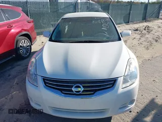 2010 Nissan Altima 2.5 S with VIN 1N4AL2AP1AN462113, listed as a IAAI auction lot 41888170 with 176,836 mi miles. Bid and sale history available at carsss.com. Image 6.