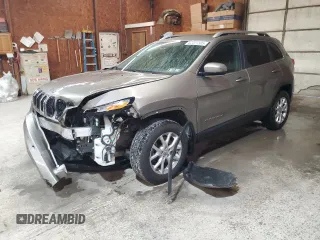 2016 Jeep Cherokee Latitude с VIN 1C4PJMCB4GW270663, выставлен на аукционе Copart как лот 62411505 с пробегом 109 787 миль миль и Списание • Salvage title. История ставок и продаж доступна на DreamBid. Изображение 1.