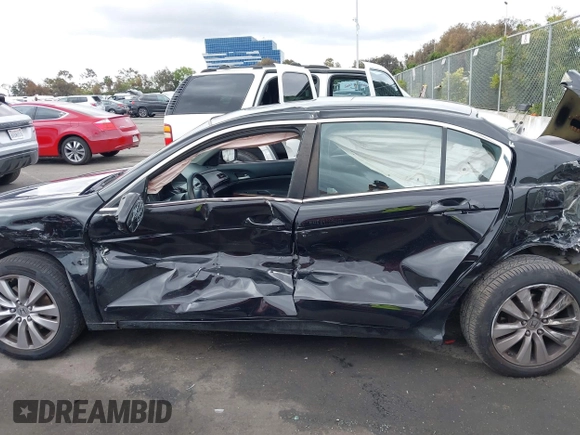 2012 Honda Accord EX z VIN 1HGCP2F76CA203239, wystawiony jako IAAI lot #42058369 z przebiegiem Nie podano mil oraz . Historia ofert i sprzedaży dostępna na DreamBid. Obrazek 13.