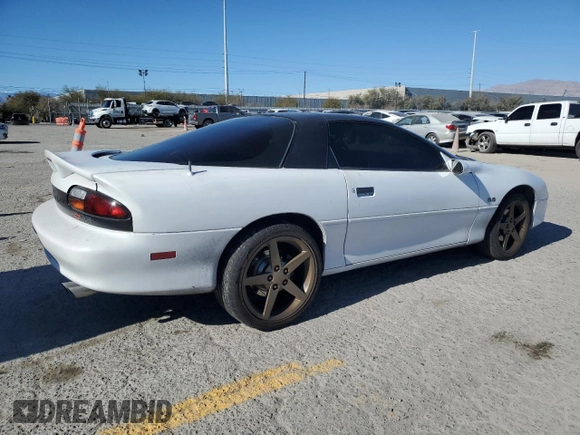 2002 Chevrolet Camaro Z28 z VIN 2G1FP22G922146192, wystawiony jako Copart lot #87924525 z przebiegiem 151 770 mil mil oraz Szkoda całkowita • Salvage title. Historia ofert i sprzedaży dostępna na DreamBid. Obrazek 3.