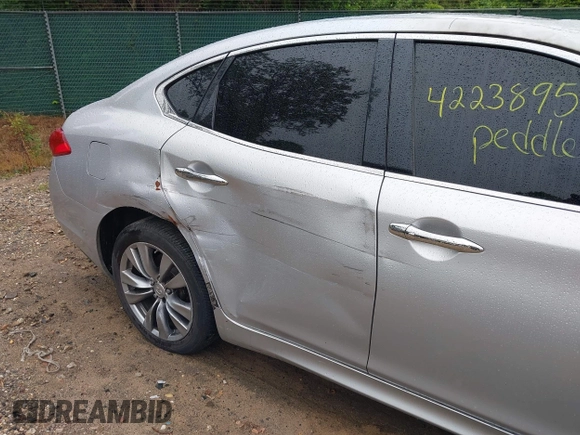 2013 Infiniti M with VIN JN1BY1AR3DM601425, listed as a IAAI auction lot 42238952 with 180,023 mi miles and . Bid and sale history available at DreamBid. Image 13.