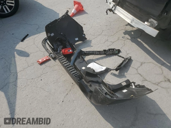 2018 Jeep Cherokee Latitude Tech Connect z VIN 1C4PJMCB4JD588804, wystawiony jako Copart lot #59859525 z przebiegiem 89 217 mil mil oraz Szkoda całkowita • Salvage title. Historia ofert i sprzedaży dostępna na DreamBid. Obrazek 13.
