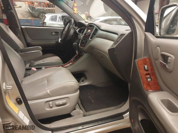 2007 Toyota Highlander w/3rd Row with VIN JTEEP21A170230690, listed as a IAAI auction lot 41708384 with 190,550 mi miles. Bid and sale history available at carsss.com. Image 5.