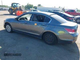 2008 Honda Accord LX z VIN 1HGCP26378A155710, wystawiony jako IAAI lot #42301881 z przebiegiem 175 845 mil mil oraz . Historia ofert i sprzedaży dostępna na DreamBid. Obrazek 3.