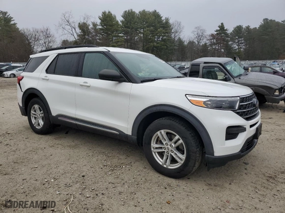 2020 Ford Explorer XLT with VIN 1FMSK8DH1LGB70263, listed as a Copart auction lot 51224085 with 42,850 mi miles and Salvage Title. Bid and sale history available at carsss.com. Image 4.