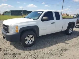 2011 Chevrolet Silverado 1500 Work Truck with VIN 1GCRCPEAXBZ221256, listed as a Copart auction lot 73575274 with 137,583 mi miles and Salvage Title. Bid and sale history available at DreamBid. Image 1.