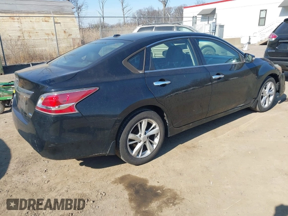 2014 Nissan Altima 2.5 with VIN 1N4AL3APXEC133580, listed as a IAAI auction lot 41776440 with 220,613 mi miles. Bid and sale history available at carsss.com. Image 4.