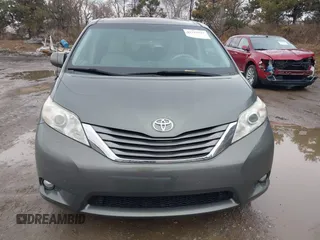 2013 Toyota Sienna XLE AAS с VIN 5TDYK3DC8DS375852, выставлен на аукционе IAAI как лот 41519437 с пробегом 91 828 миль миль и . История ставок и продаж доступна на DreamBid. Изображение 12.