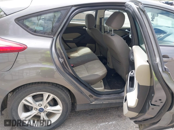 2014 Ford Focus SE with VIN 1FADP3K2XEL326882, listed as a IAAI auction lot 42183188 with 101,450 mi miles and . Bid and sale history available at carsss.com. Image 8.