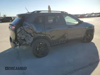 2018 Jeep Cherokee Latitude с VIN 1C4PJLCB2JD620255, выставлен на аукционе Copart как лот 86586724 с пробегом 72 798 миль миль и Списание • Salvage title. История ставок и продаж доступна на DreamBid. Изображение 3.