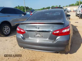2017 Nissan Altima SR z VIN 1N4AL3AP7HC112822, wystawiony jako IAAI lot #42156282 z przebiegiem 121 124 mil mil oraz . Historia ofert i sprzedaży dostępna na DreamBid. Obrazek 15.