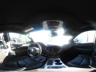 2019 Jeep Grand Cherokee Overland with VIN 1C4RJFCG7KC639154, listed as a IAAI auction lot 41501610 with 92,547 mi miles. Bid and sale history available at carsss.com. Image 19.