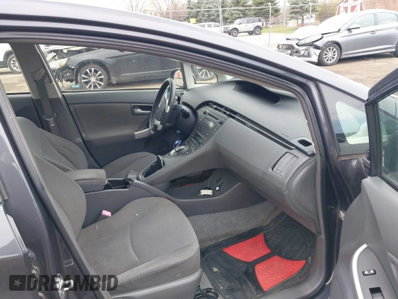2011 Toyota Prius I with VIN JTDKN3DU2B5300279, listed as a IAAI auction lot 42030468 with 164,726 mi miles and . Bid and sale history available at DreamBid. Image 5.