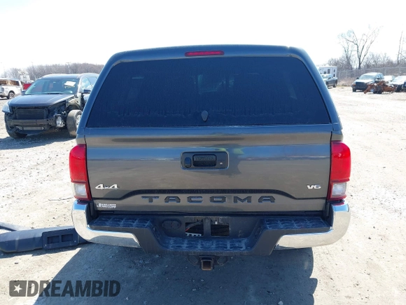 2021 Toyota Tacoma 4WD SR with VIN 3TMCZ5AN7MM442237, listed as a IAAI auction lot 41993450 with 30,148 mi miles. Bid and sale history available at carsss.com. Image 17.