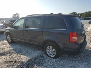 2008 Chrysler Town & Country Touring with VIN 2A8HR54P38R699373, listed as a Copart auction lot 61735215 with 267,554 mi miles and Clean title. Bid and sale history available at DreamBid. Image 2.