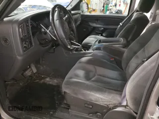 2004 Chevrolet Silverado 1500 with VIN 1GCEK19T24Z307903, listed as a Copart auction lot 49138965 with 165,162 mi miles and Salvage Title. Bid and sale history available at DreamBid. Image 7.