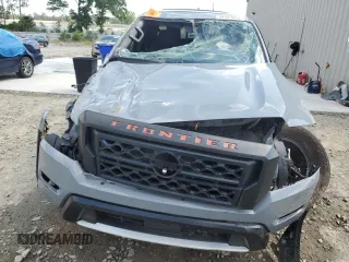 2022 Nissan Frontier SV z VIN 1N6ED1EK3NN640947, wystawiony jako Copart lot #54543805 z przebiegiem Nie podano mil oraz Nie do naprawy • Non repairable. Historia ofert i sprzedaży dostępna na DreamBid. Obrazek 5.