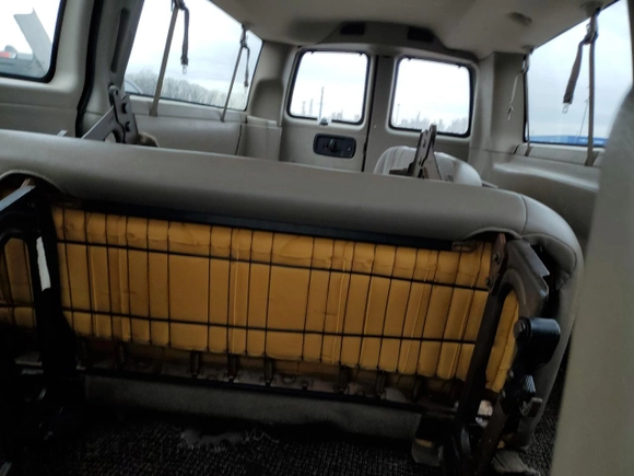 2006 Chevrolet Express Passenger with VIN 1GAHG39U561269015, listed as a Copart auction lot 46694605 with 91,316 mi miles and Clean title. Bid and sale history available at DreamBid. Image 10.