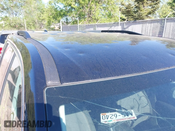 2018 Chevrolet Traverse LT Cloth z VIN 1GNEVGKW1JJ189116, wystawiony jako IAAI lot #42272309 z przebiegiem 111 408 mil mil oraz . Historia ofert i sprzedaży dostępna na DreamBid. Obrazek 18.