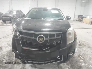 2011 Cadillac SRX Performance Collection with VIN 3GYFNEEY0BS663386, listed as a IAAI auction lot 41522589 with 178,813 mi miles. Bid and sale history available at carsss.com. Image 13.