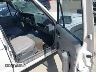 1996 Jeep Cherokee SE with VIN 1J4FT28S7TL307603, listed as a IAAI auction lot 42087278 with 141,994 mi miles. Bid and sale history available at carsss.com. Image 5.