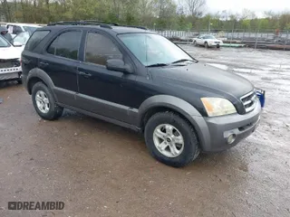2003 Kia Sorento LX with VIN KNDJD733535047202, listed as a IAAI auction lot 42016917 with 130,050 mi miles. Bid and sale history available at carsss.com. Image 1.