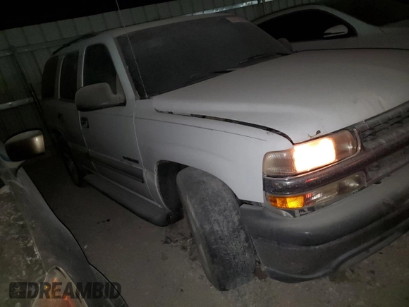 2002 Chevrolet Tahoe LS with VIN 1GNEC13V82R176620, listed as a Copart auction lot 76179054 with 0 mi miles and Non Repairable. Bid and sale history available at carsss.com. Image 4.