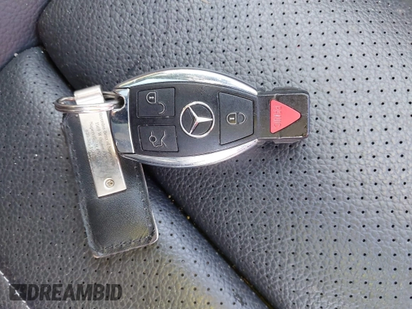 2018 Mercedes-Benz C 300 z VIN WDDWJ4KB9JF693250, wystawiony jako IAAI lot #41444482 z przebiegiem Nie podano mil oraz . Historia ofert i sprzedaży dostępna na DreamBid. Obrazek 11.