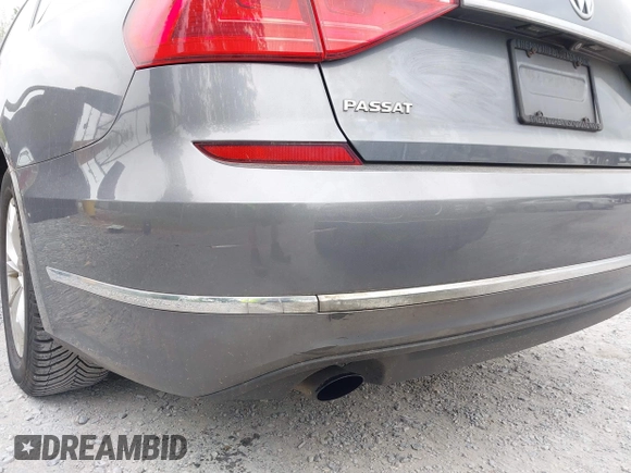 2016 Volkswagen Passat 1.8T S with VIN 1VWAT7A39GC032948, listed as a IAAI auction lot 42127599 with 177,407 mi miles. Bid and sale history available at carsss.com. Image 17.