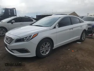 2015 Hyundai Sonata SE z VIN 5NPE24AF8FH151593, wystawiony jako Copart lot #57625435 z przebiegiem 68 431 mil mil oraz Czysty tytuł • Clean title. Historia ofert i sprzedaży dostępna na DreamBid. Obrazek 1.