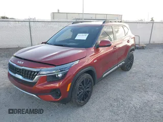 2023 Kia Seltos Nightfall with VIN KNDEUCA25P7347465, listed as a IAAI auction lot 41134190 with 31,708 mi miles. Bid and sale history available at carsss.com. Image 2.
