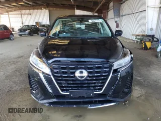 2024 Nissan Kicks S z VIN 3N1CP5BVXRL517467, wystawiony jako Copart lot #51703825 z przebiegiem 15 918 mil mil oraz Szkoda całkowita • Salvage title. Historia ofert i sprzedaży dostępna na DreamBid. Obrazek 5.
