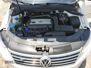 2014 Volkswagen CC R-Line with VIN WVWBN7AN1EE524099, listed as a Copart auction lot 60628924 with 120,310 mi miles and Clean Title. Bid and sale history available at carsss.com. Image 11.